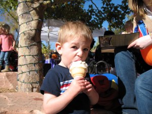 Free candy (for a 20-minute wait in line) or an ice cream cone (for $3)? Not a difficult choice to make.